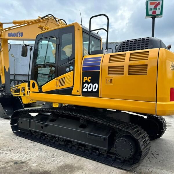Komatsu PC200-10 with Breaker Line – 1CBM Capacity Excavator for Construction - TJT CORPORATION
