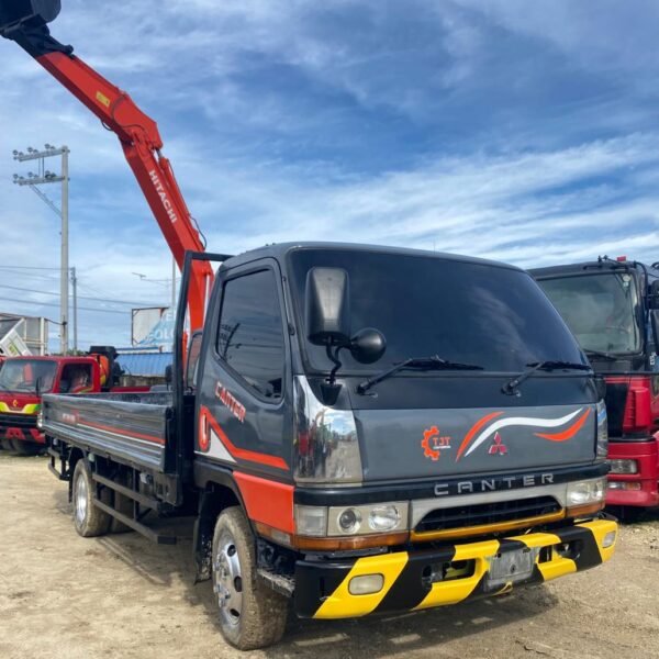 Mitsubishi Canter 4D35 14FT Wide Dropside 5 Holes