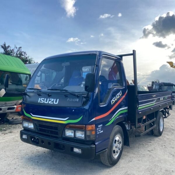 Isuzu Elf 4JB1 12ft Dropside Truck – Reliable Diesel Workhorse