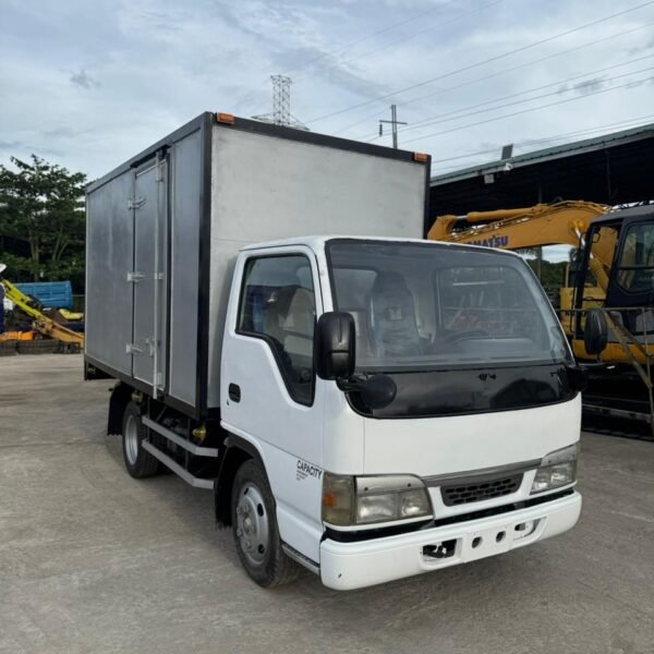 Isuzu Elf 4HL1 12 Feet Closed Van